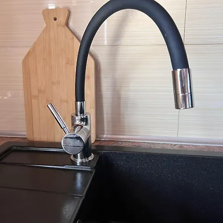 Plac Bankowy Apartment, Metro Βαρσοβία