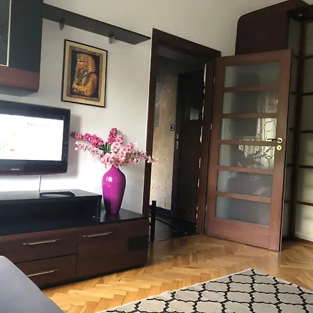 Plac Bankowy Apartment, Metro * ワルシャワ