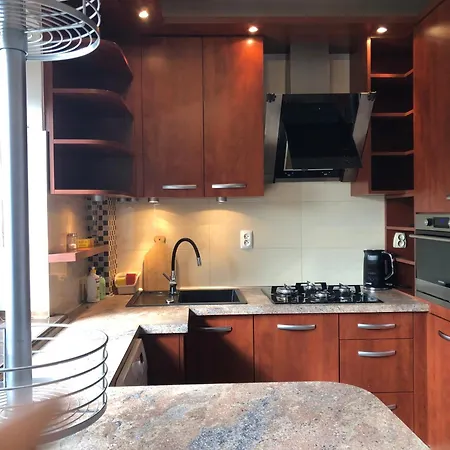 Plac Bankowy Apartment, Metro * Варшава