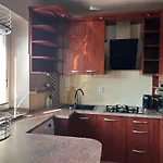 Plac Bankowy Apartment, Metro *